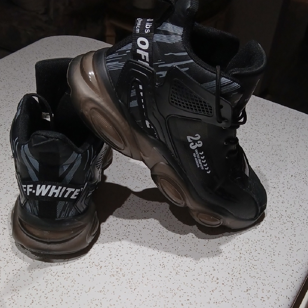 High Top Athletic Shoes With 23 Detail Sz 10 - Picture 5 of 14
